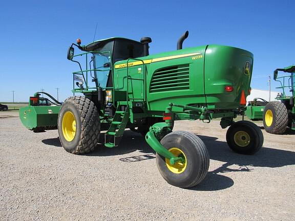 Image of John Deere W235 equipment image 2