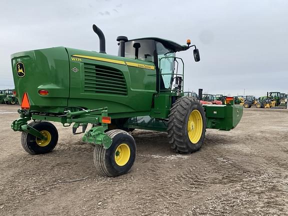 Image of John Deere W235 equipment image 4