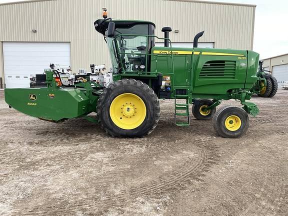 Image of John Deere W235 equipment image 1