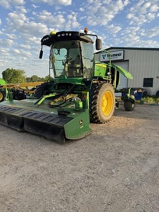 Image of John Deere W235 equipment image 2