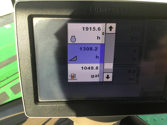 Image of John Deere W235 equipment image 4