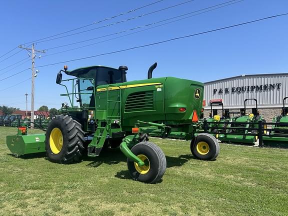 Image of John Deere W235 equipment image 1