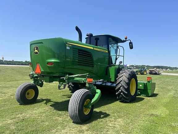 Image of John Deere W235 equipment image 3