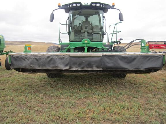 Image of John Deere W235 equipment image 1