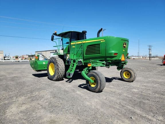 Image of John Deere W235 equipment image 2