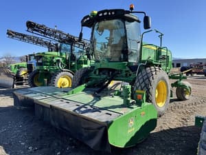 2019 John Deere W235 Image