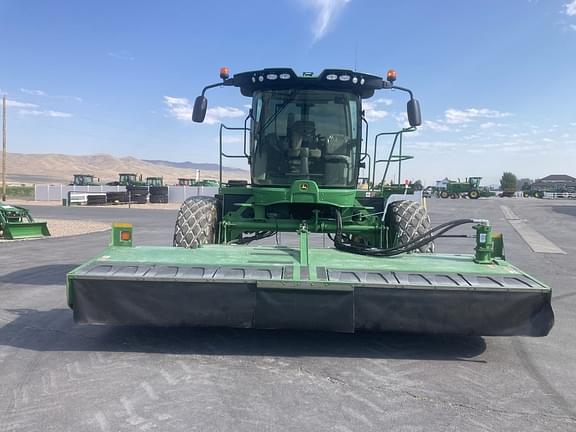 Image of John Deere W235 equipment image 2