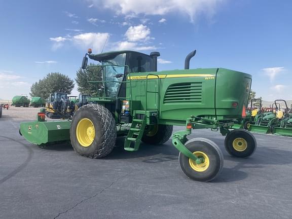 Image of John Deere W235 equipment image 4