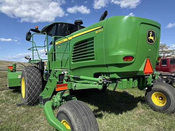 Image of John Deere W260 equipment image 1