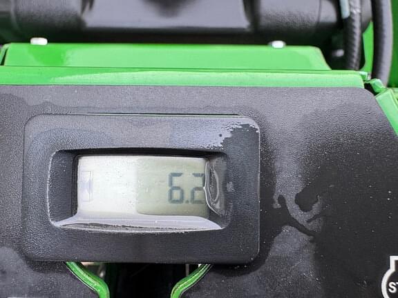 Image of John Deere W52R equipment image 4