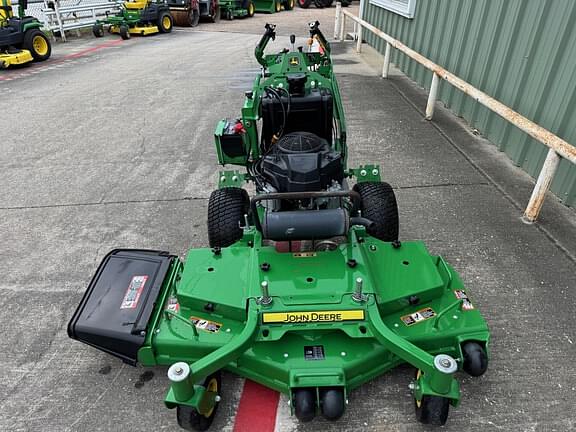 Image of John Deere W52R equipment image 1