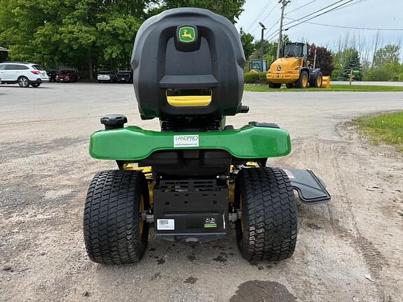 Image of John Deere X330 equipment image 3