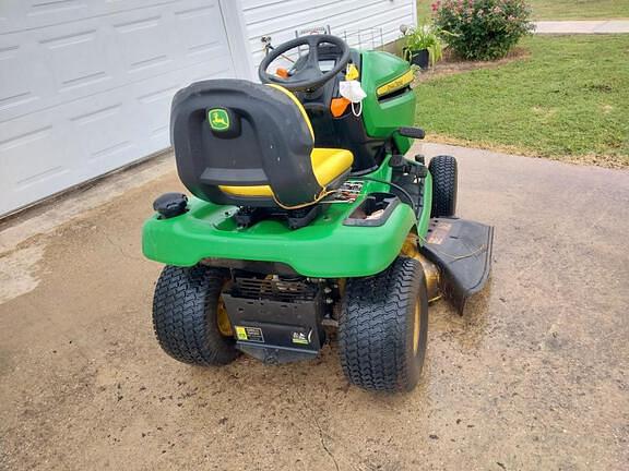 Image of John Deere X330 equipment image 2