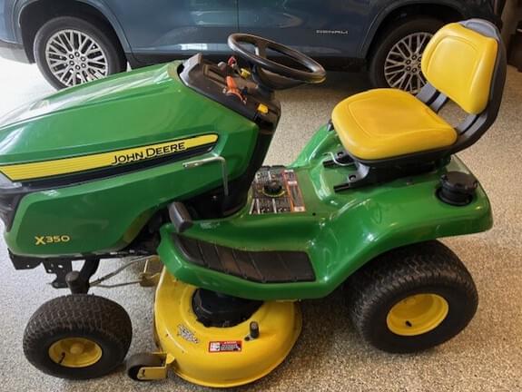 Image of John Deere X350 equipment image 1