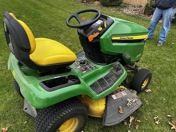 Image of John Deere X350 equipment image 4