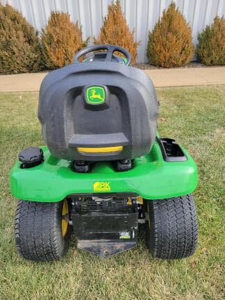 Image of John Deere X350 equipment image 3