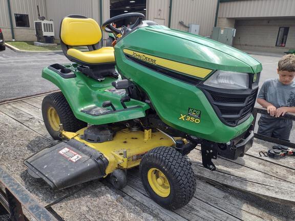 Image of John Deere X350 equipment image 3