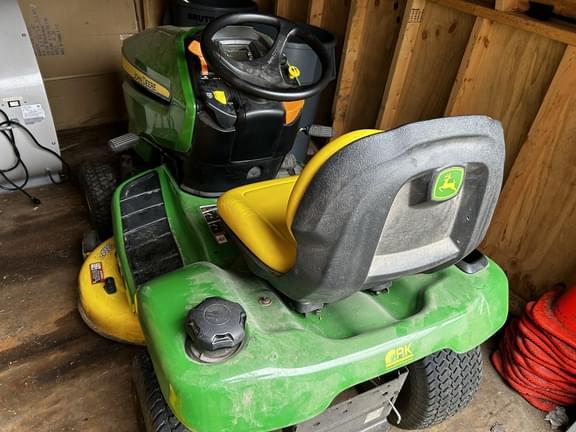 Image of John Deere X350 equipment image 4