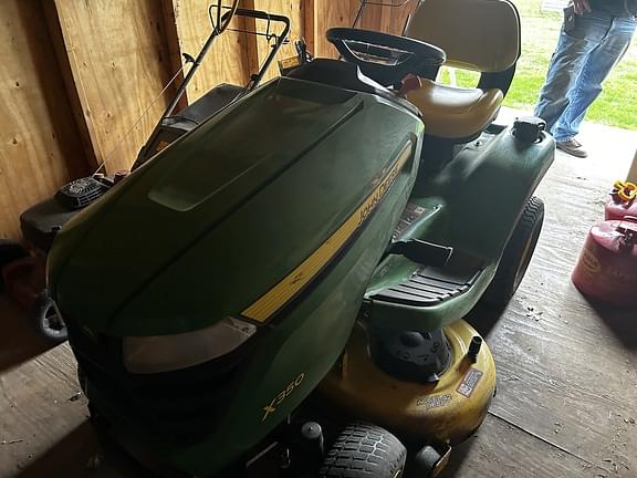 Image of John Deere X350 equipment image 1