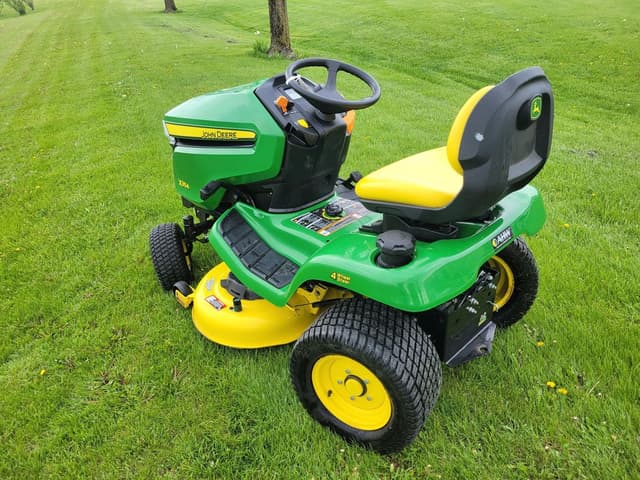 Image of John Deere X354 equipment image 4