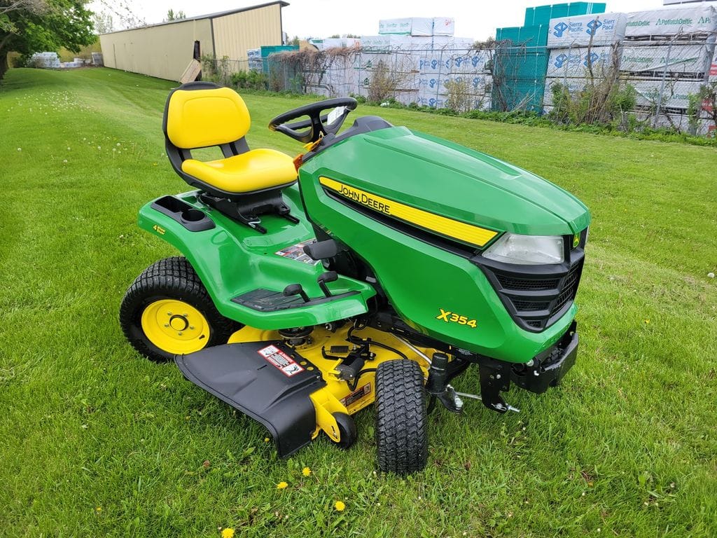 2019 John Deere X354 Equipment Image0