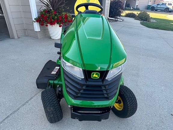 Image of John Deere X370 equipment image 3