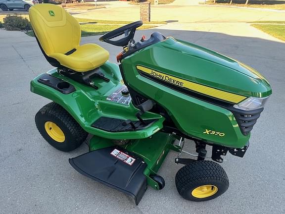 Image of John Deere X370 Primary image