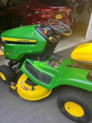 Image of John Deere X370 equipment image 2