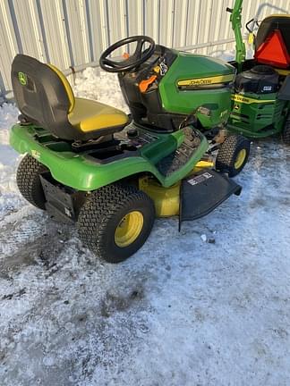 Image of John Deere X370 equipment image 1