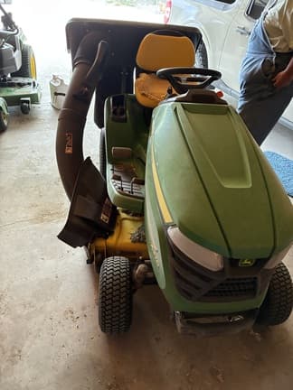 Image of John Deere X370 equipment image 1