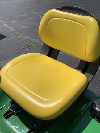 Image of John Deere X370 equipment image 3