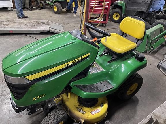 Image of John Deere X370 Primary image