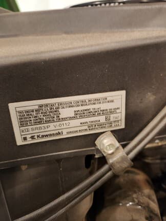 Image of John Deere X380 equipment image 3