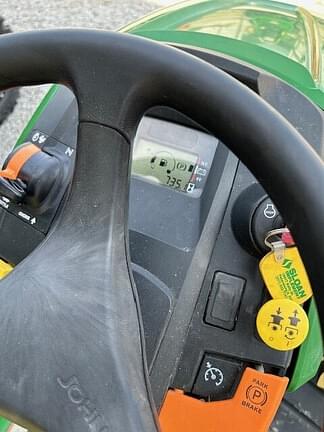 Image of John Deere X380 equipment image 3