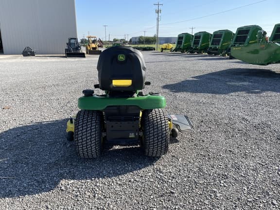 Image of John Deere X380 equipment image 3