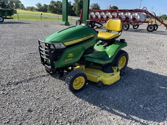 Image of John Deere X380 equipment image 1