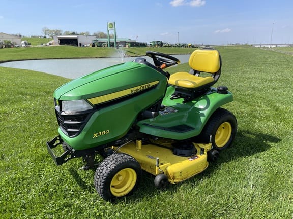 2019 John Deere X380 Equipment Image0