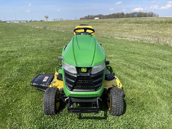 Image of John Deere X380 equipment image 1