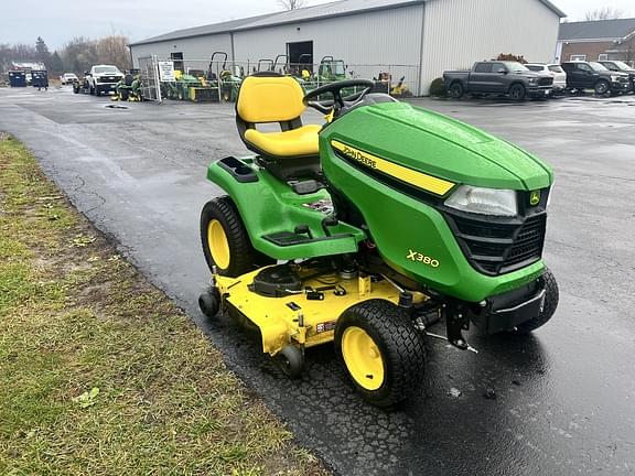 Image of John Deere X380 equipment image 4