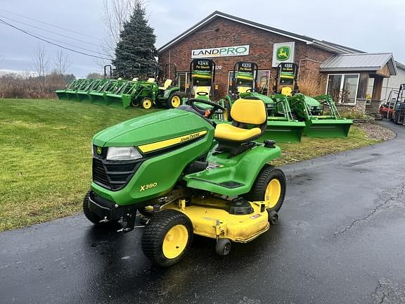 Image of John Deere X380 equipment image 1