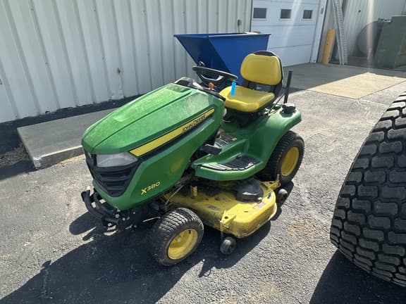 Image of John Deere X380 equipment image 1