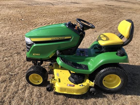 Image of John Deere X380 equipment image 1
