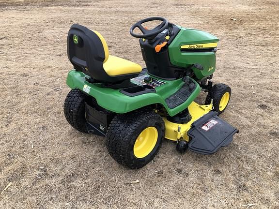 Image of John Deere X380 equipment image 4