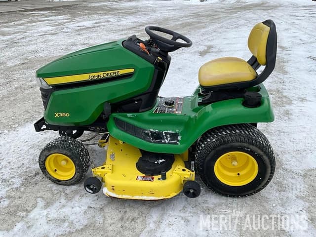 Image of John Deere X380 equipment image 1