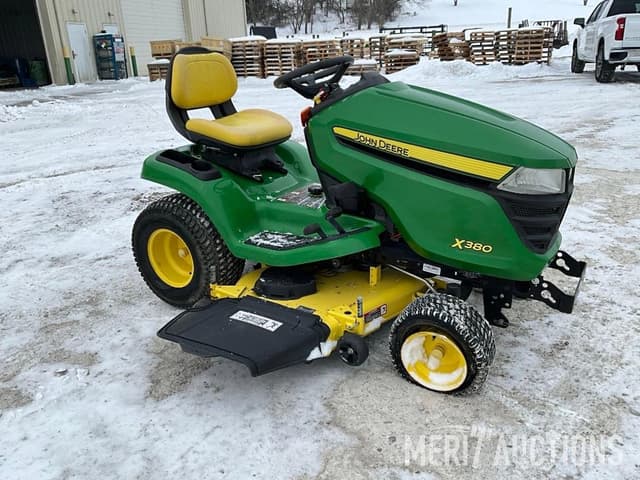 Image of John Deere X380 equipment image 4
