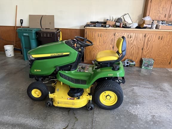Image of John Deere X384 equipment image 3