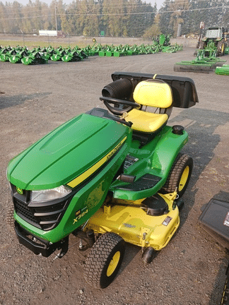 Main image John Deere X384