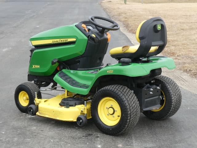 Image of John Deere X384 equipment image 4