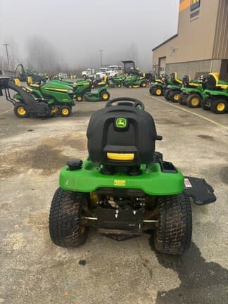 Image of John Deere X384 equipment image 1