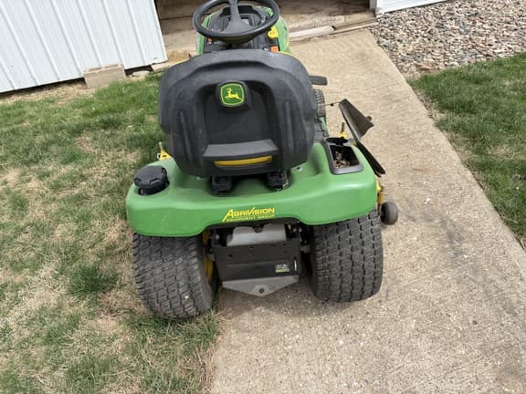 Image of John Deere X390 equipment image 3